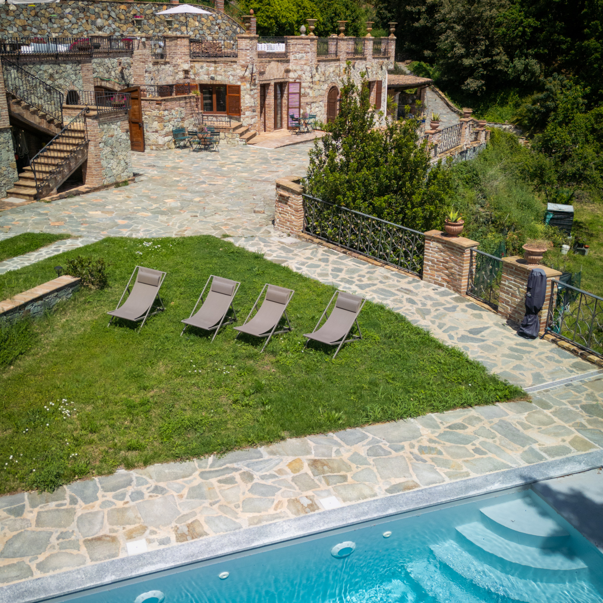 Vista panoramica del giardino